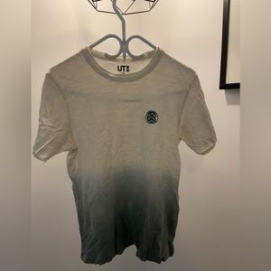 Uniqlo t-shirt